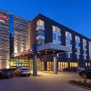 Hotel Hampton By Hilton Airport